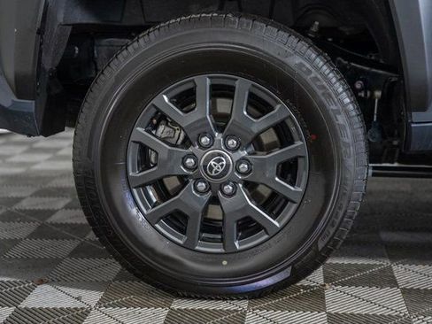 Used 2025 Toyota 4Runner SR5 image 19