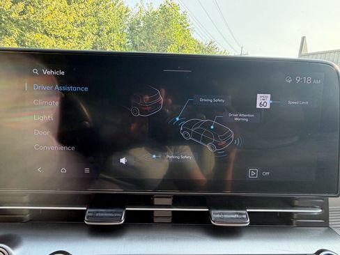 Used 2024 Hyundai Kona SEL AWD/4WD image 40