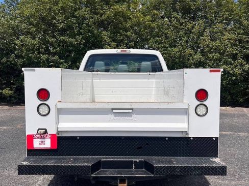 Used 2016 Ford F250 XL w/ Power Equipment Group RWD image 6