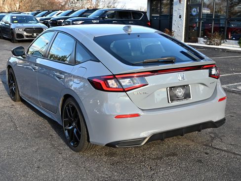 Used 2022 Honda Civic Sport image 11