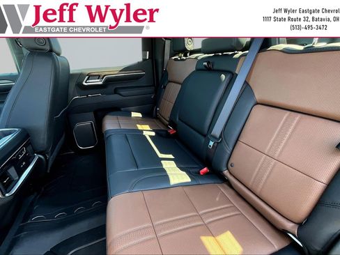 New 2026 Chevrolet Silverado 1500 High Country w/ Technology Package AWD/4WD image 18