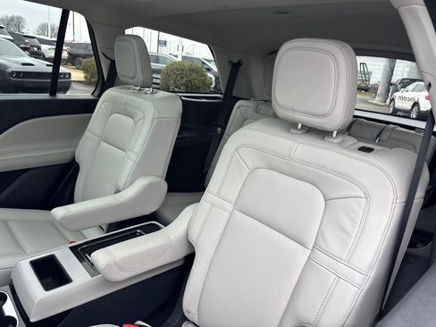 New 2026 Lincoln Aviator Reserve w/ Illumination Package AWD/4WD image 26