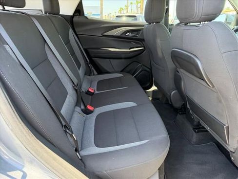 Used 2022 Chevrolet TrailBlazer LT w/ LPO, Blackout Package FWD image 10