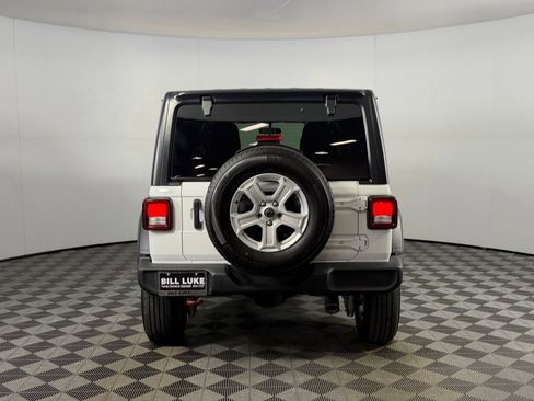Used 2022 Jeep Wrangler Unlimited Sport image 9