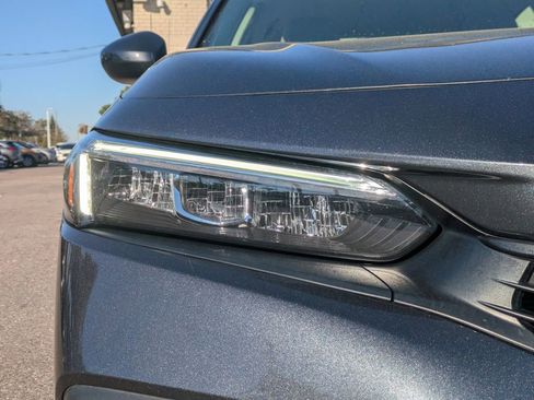 Used 2022 Honda Civic LX image 9