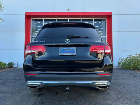 Used 2016 Mercedes-Benz GLC 300 4MATIC image 5
