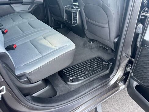 Used 2021 RAM 1500 Big Horn RWD image 12
