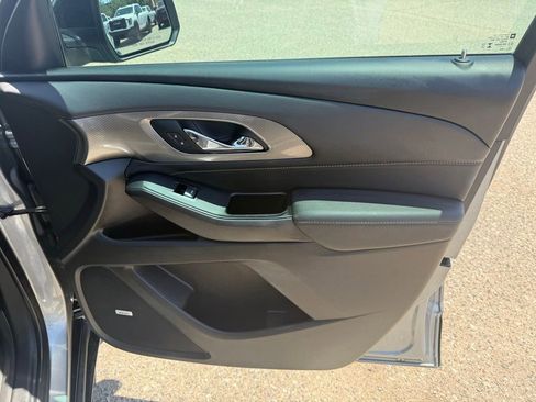 Used 2023 Chevrolet Traverse Premier w/ Redline Edition AWD/4WD image 17