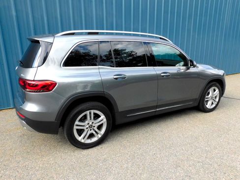 Used 2020 Mercedes-Benz GLB 250 4MATIC image 5