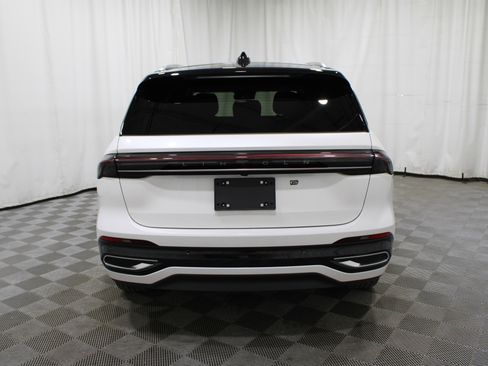 Used 2025 Lincoln Nautilus Reserve AWD/4WD image 26