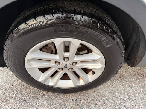 Used 2013 Ford Explorer XLT FWD image 13