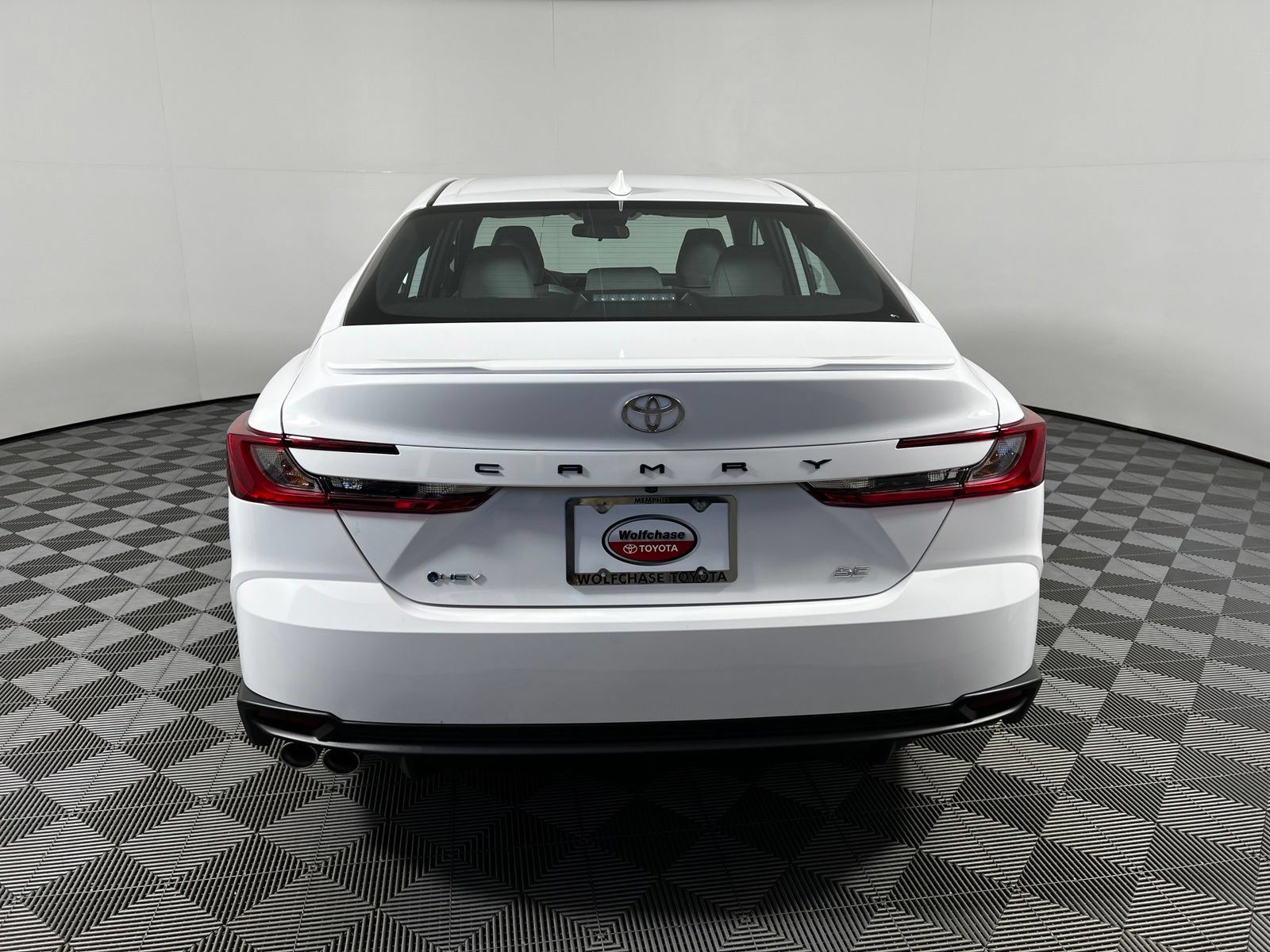 Used 2026 Toyota Camry SE FWD image 6