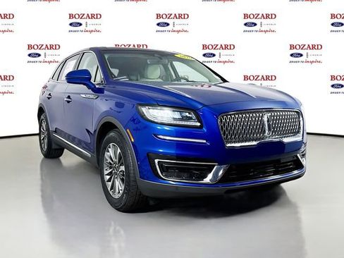 Used 2020 Lincoln Nautilus Reserve image 1