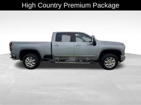 Used 2026 Chevrolet Silverado 3500 High Country w/ High Country Premium Package AWD/4WD image 6