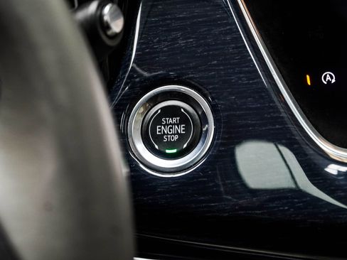 Used 2024 Cadillac XT6 Premium Luxury w/ LPO, Floor Liner Package image 19