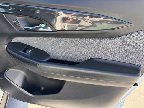 Certified 2025 Chevrolet TrailBlazer LS image 9