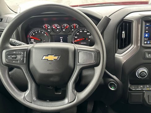 Used 2025 Chevrolet Silverado 1500 Custom image 16