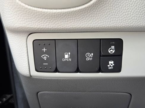 Used 2018 Kia Soul EV image 29