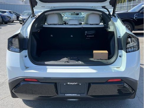 New 2026 Nissan Leaf Platinum+ w/ Cargo Package (Platinum+) FWD image 5