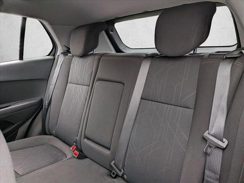 Used 2020 Chevrolet Trax LT FWD image 18