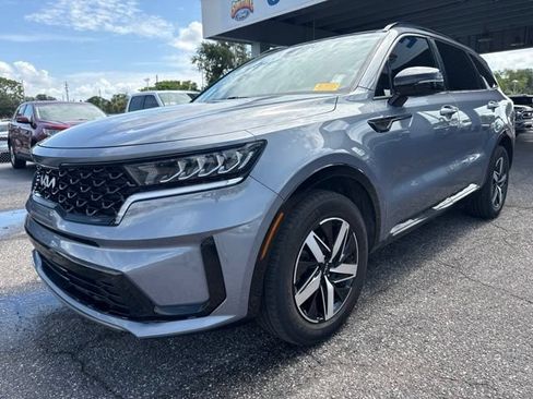 Used 2022 Kia Sorento S w/ Panoramic Sunroof Package FWD image 2