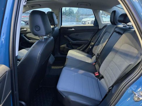 New 2026 Volkswagen Jetta SE FWD image 32