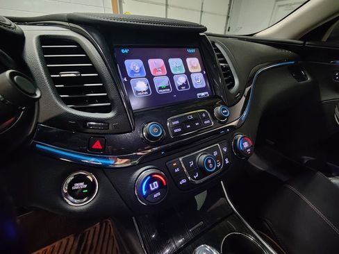 Used 2018 Chevrolet Impala Premier FWD image 31