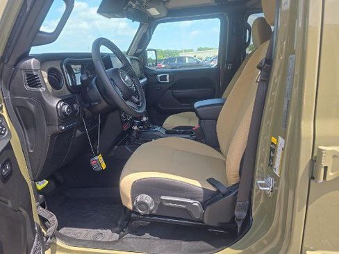 Used 2025 Jeep Wrangler Unlimited Sport S 4xe AWD/4WD image 7