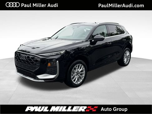 New 2026 Audi Q3 quattro 2.0T AWD/4WD image 1