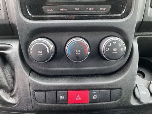 Used 2021 RAM ProMaster 2500 image 23