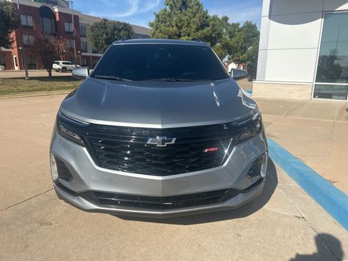 Used 2024 Chevrolet Equinox RS w/ LPO, Floor Liner Package image 2