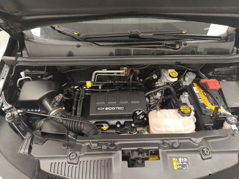 Used 2020 Chevrolet Trax LS FWD image 30