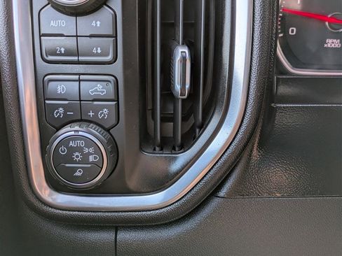 Used 2021 Chevrolet Silverado 2500 High Country AWD/4WD image 27