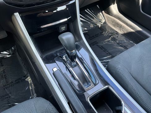 Used 2017 Honda Accord EX image 17