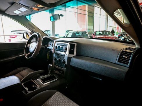 Used 2008 Jeep Grand Cherokee Laredo AWD/4WD image 25