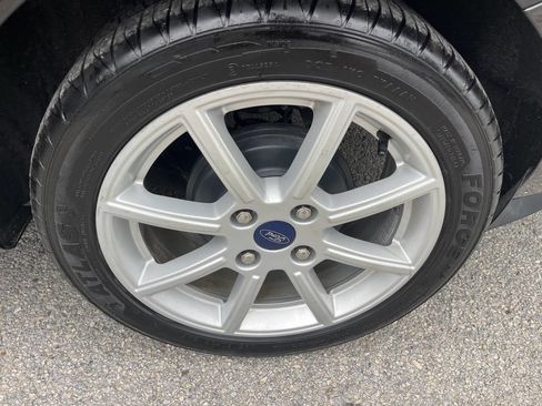 Used 2018 Ford Fiesta SE w/ Equipment Group 201A image 19