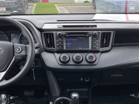 Certified 2017 Toyota RAV4 LE w/ Carpet Mat Package FWD image 28
