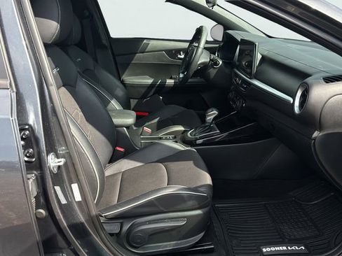 Used 2024 Kia Forte GT-Line w/ GT-Line Premium Package FWD image 11
