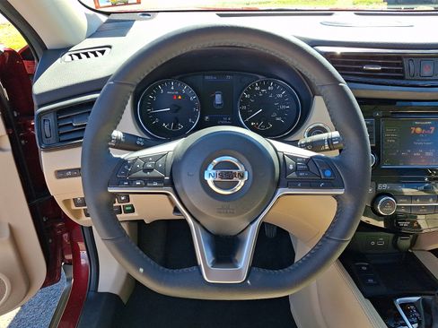 Used 2020 Nissan Rogue SL w/ Premium Package AWD/4WD image 22
