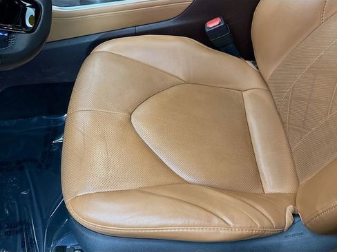 Used 2020 Toyota Highlander Platinum image 20