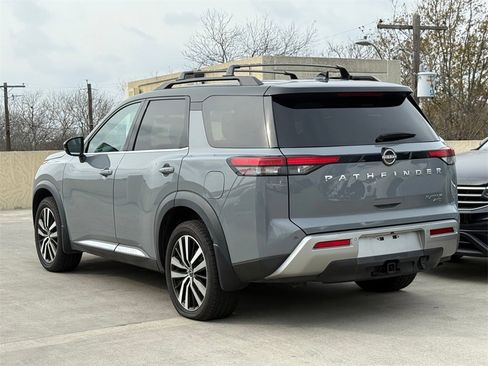 Used 2023 Nissan Pathfinder Platinum w/ Lighting Package (N92) image 9