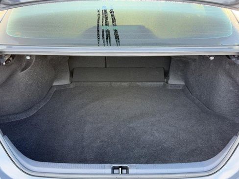 Used 2025 Toyota Camry LE image 4