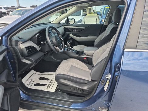 Used 2022 Subaru Outback Premium AWD/4WD image 17