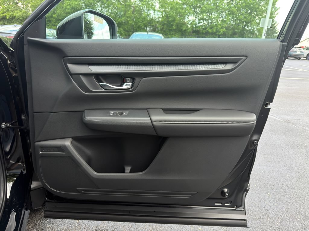 Used 2027 Honda CR-V LX image 24