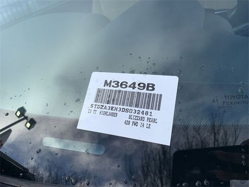 Used 2013 Toyota Highlander FWD image 34