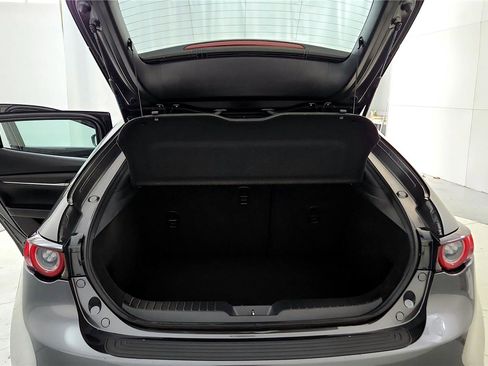 Used 2021 MAZDA MAZDA3 s image 17