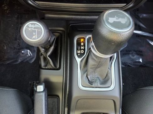 Used 2023 Jeep Wrangler Sport AWD/4WD image 26