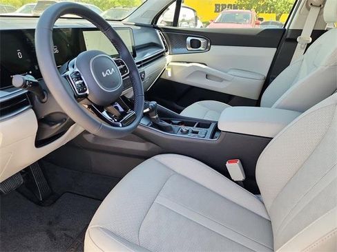 New 2025 Kia Sorento S w/ Panoramic Sunroof Package image 12
