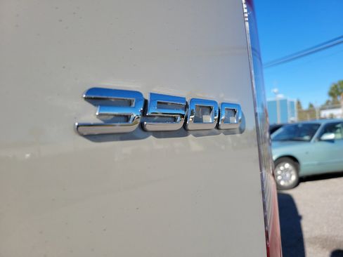 Used 2025 Mercedes-Benz Sprinter 3500 image 8