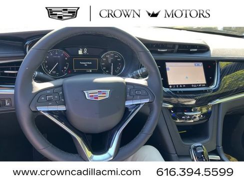 Used 2025 Cadillac XT6 Premium Luxury w/ LPO, Floor Liner Package image 20